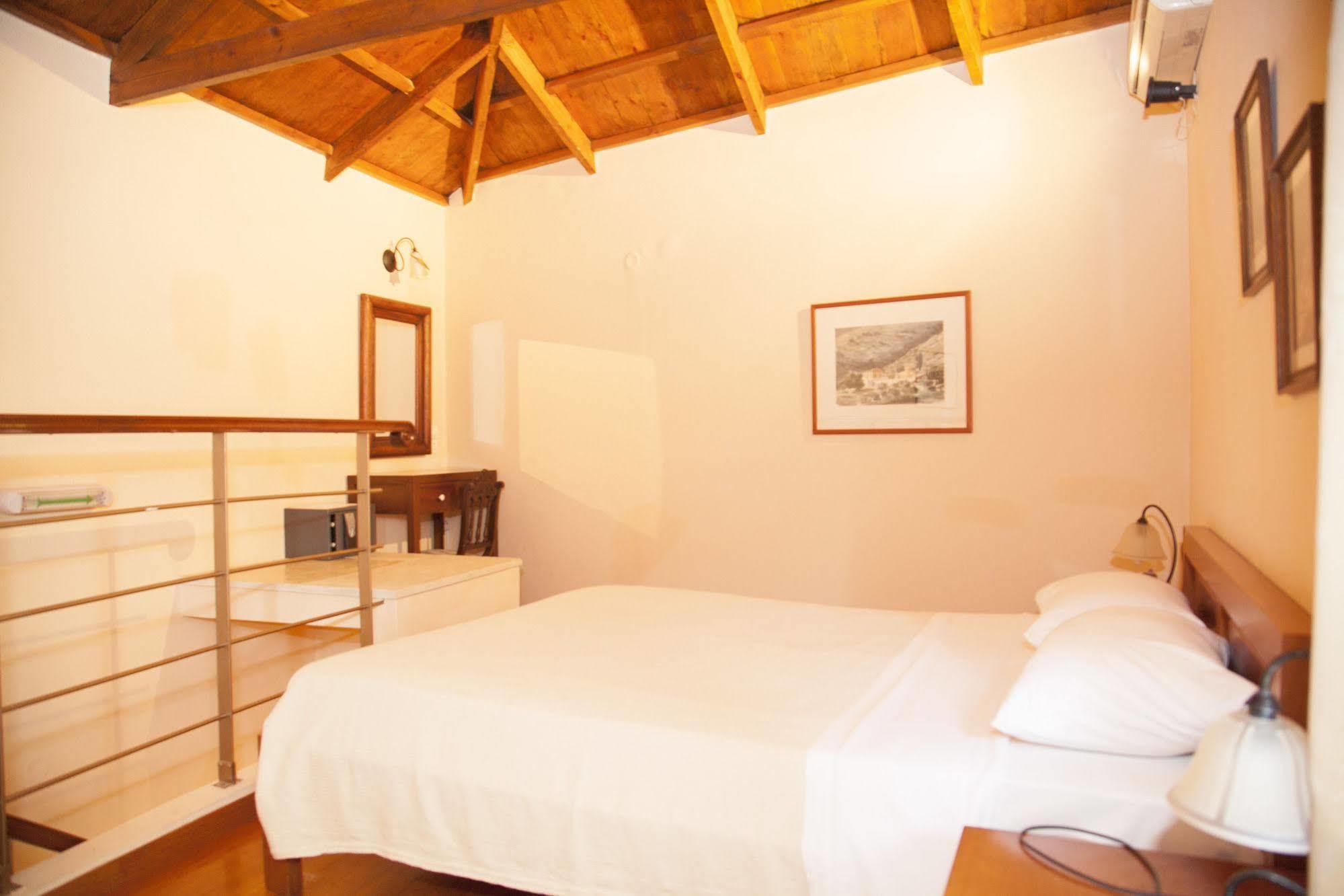 Kalimera Archanes Village 4*