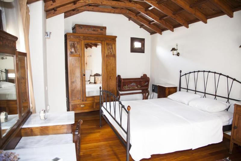Hotel Kalimera Archanes Village 4*
